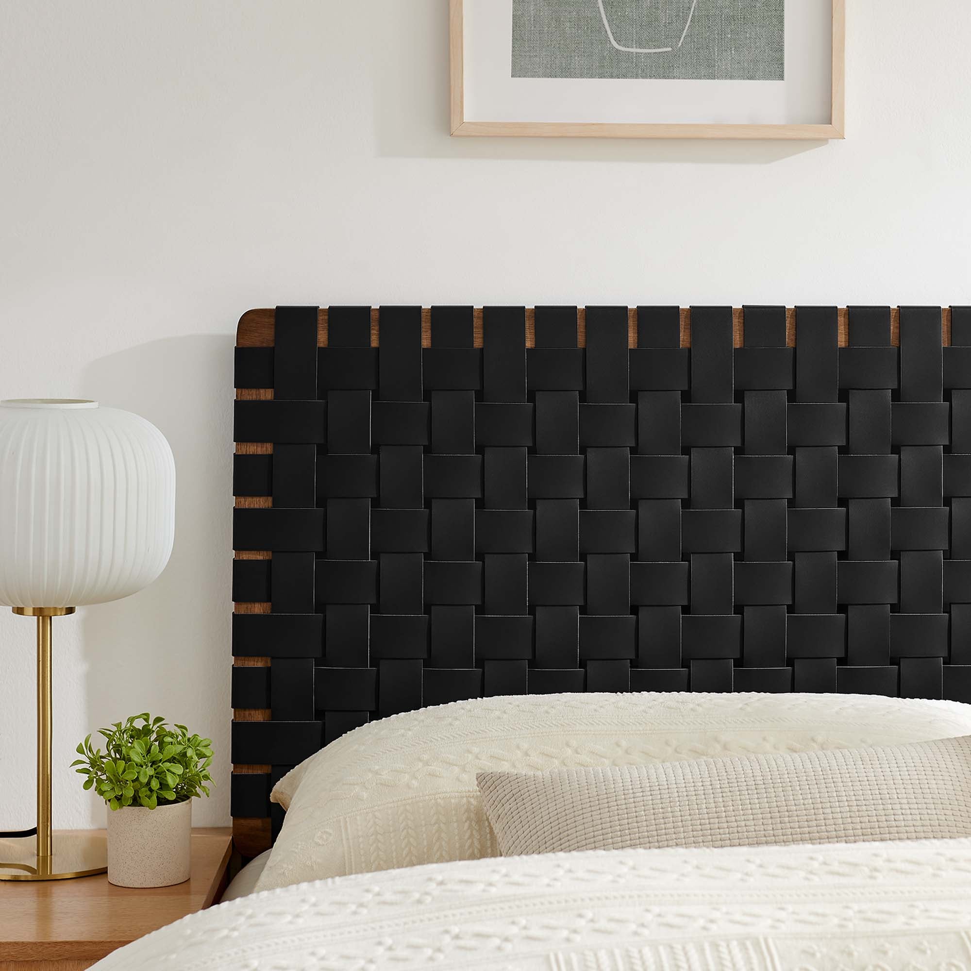 Walnut Black / Queen