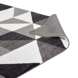 Black, Gray and White / 5x8