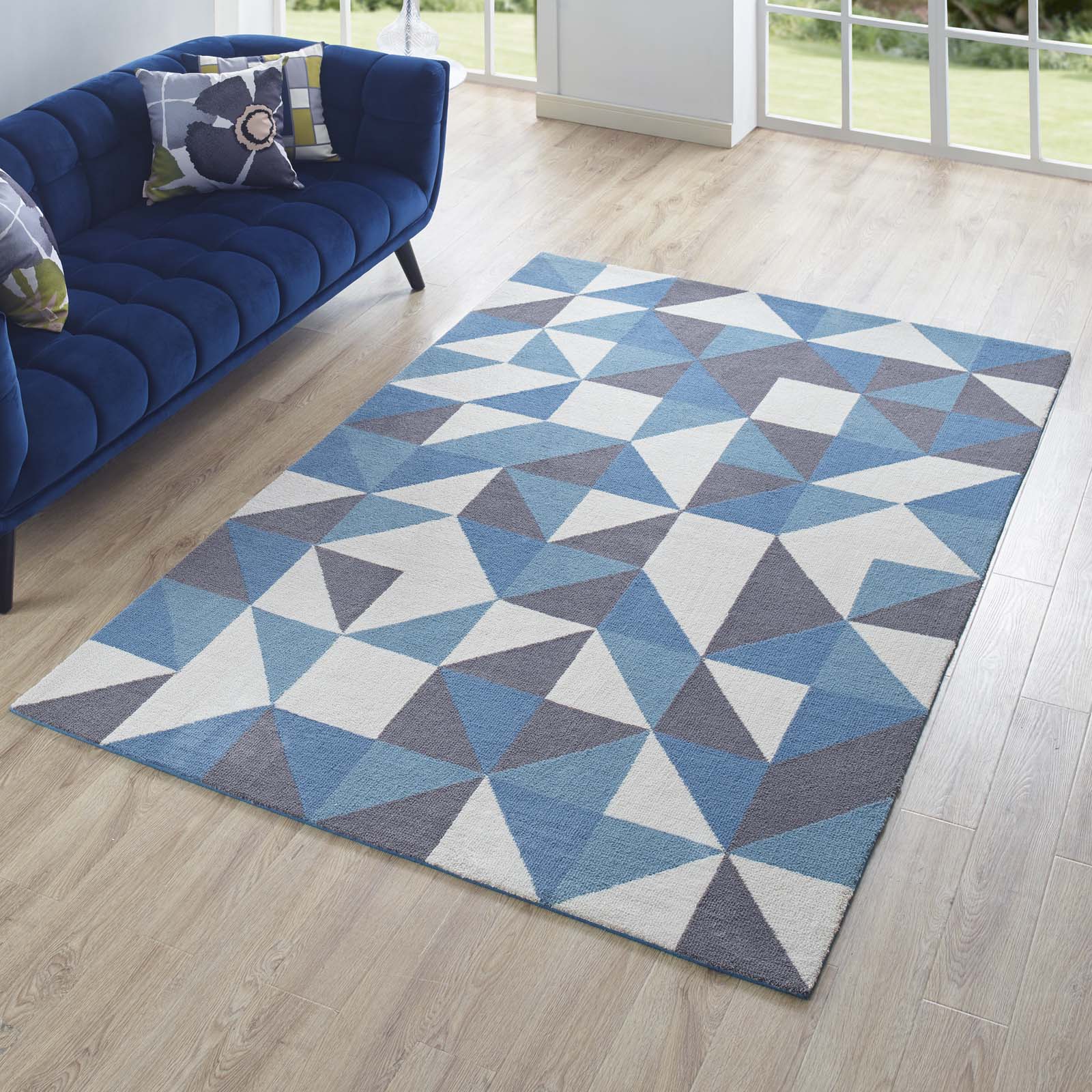 Blue White and Gray / 5x8